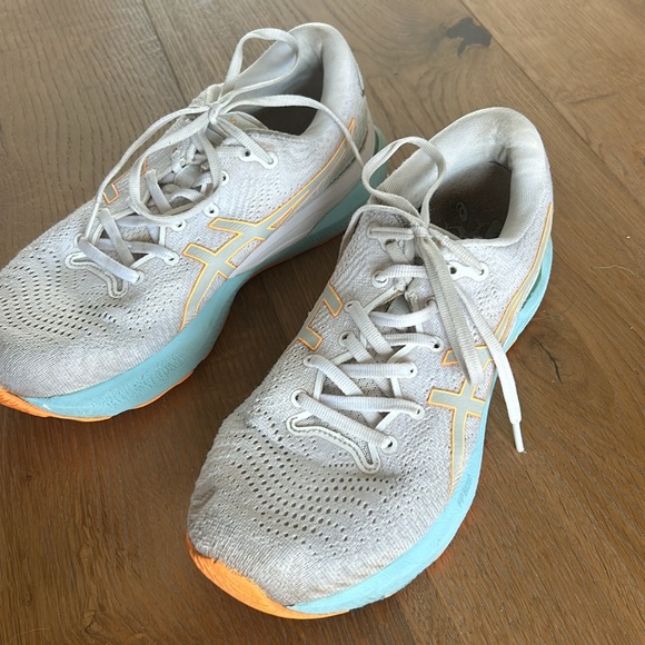 asics women pastel running shoes - Picture 7 of 9